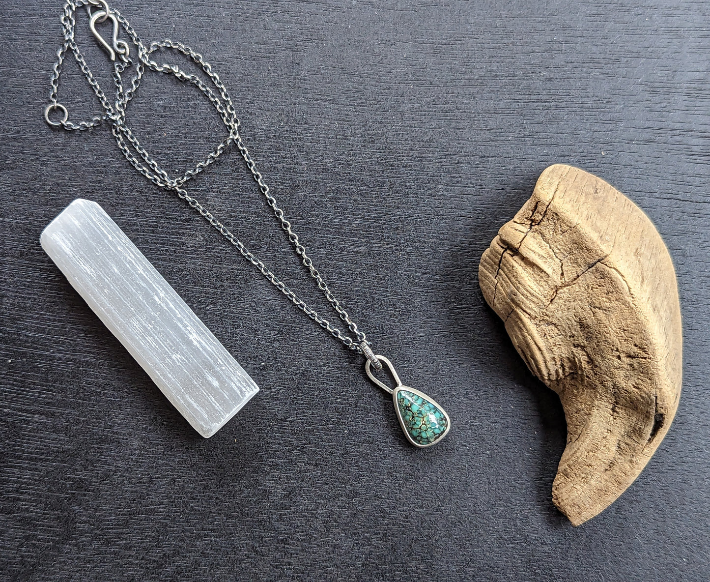 SNOWVILLE VARISCITE DROP NECKLACE